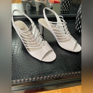 Impo Flex Taupe/White/Gray Heels